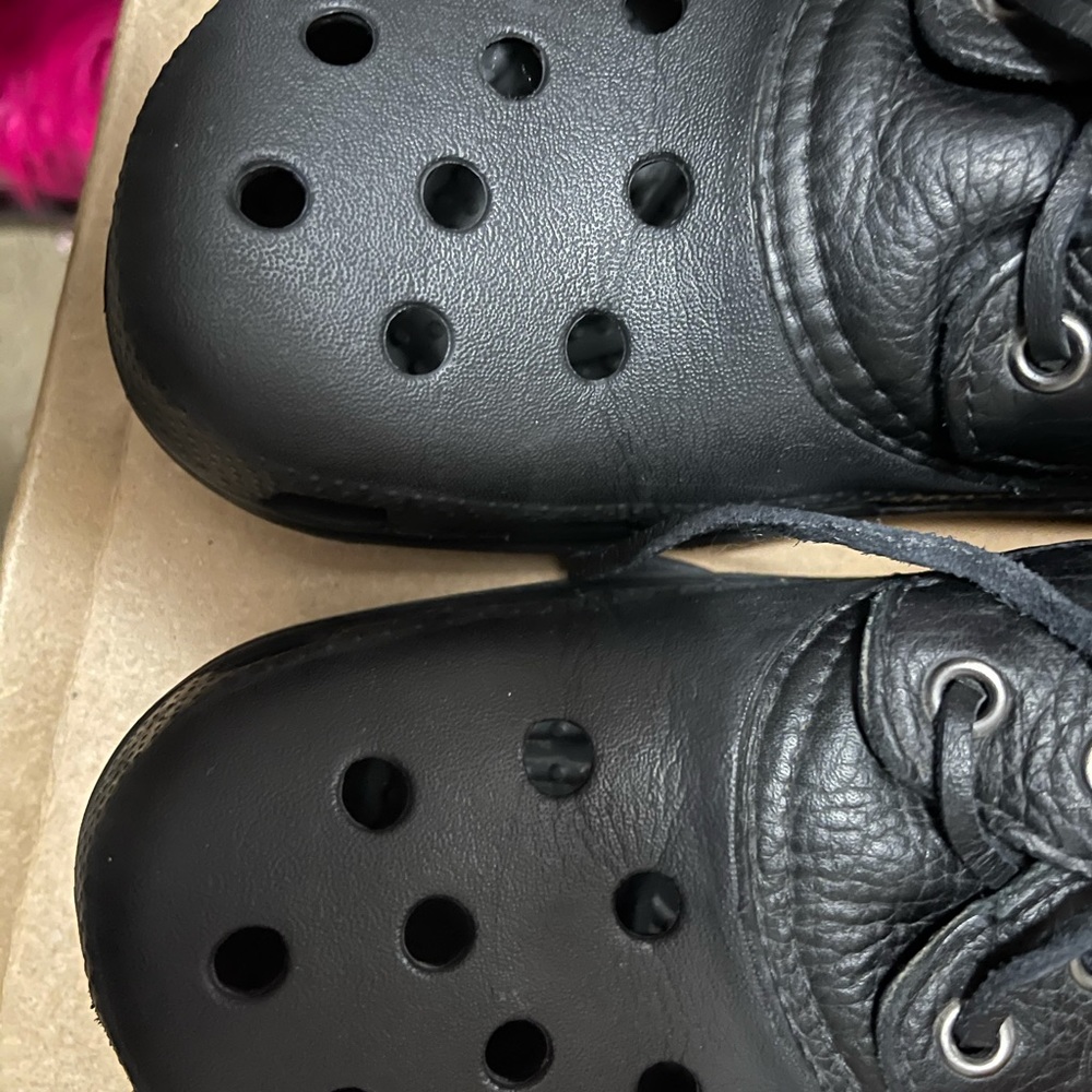 Crocs - Picture 8 of 9